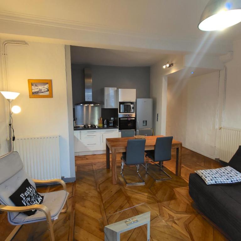 Appartement centre-ville pour séjour et cure - Two-Bedroom Apartment - 2