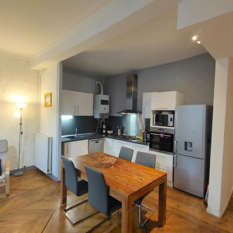 Appartement centre-ville pour séjour et cure - Two-Bedroom Apartment - 4