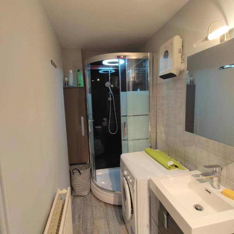Appartement centre-ville pour séjour et cure - Two-Bedroom Apartment - 7