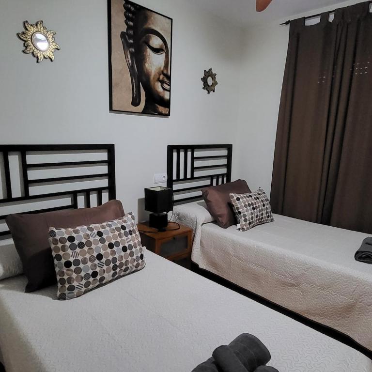 Bajo de esencia relajante con piscina privada y patio! - Apartamento de 2 dormitorios - 22