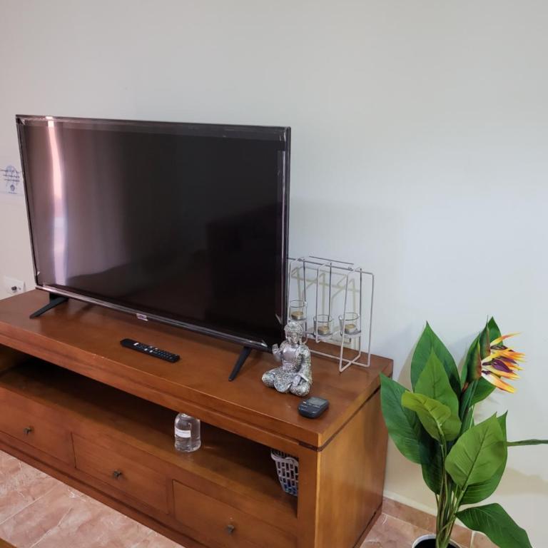 Bajo de esencia relajante con piscina privada y patio! - Apartamento de 2 dormitorios - 44