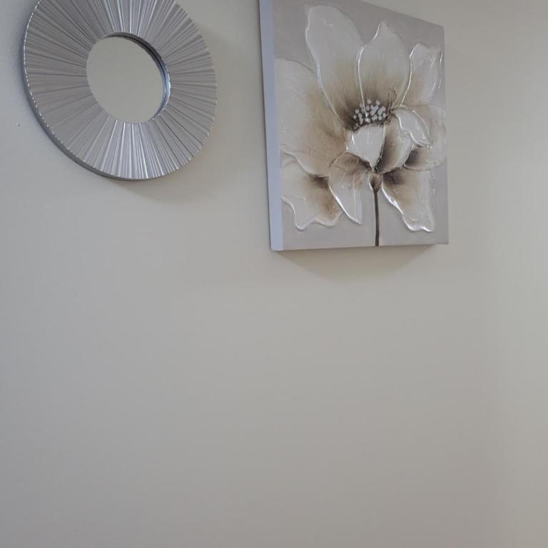 Bajo de esencia relajante con piscina privada y patio! - Apartamento de 2 dormitorios - 89