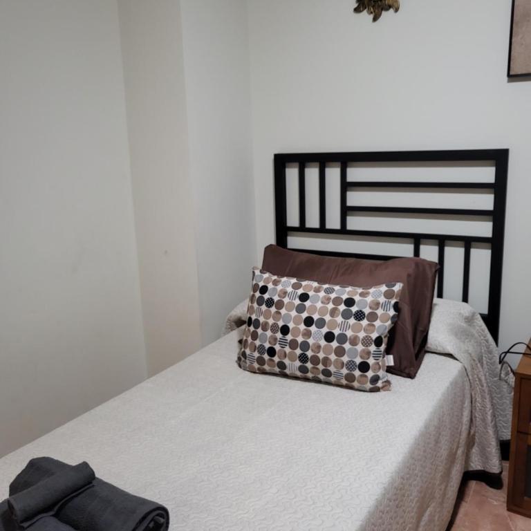 Bajo de esencia relajante con piscina privada y patio! - Apartamento de 2 dormitorios - 59