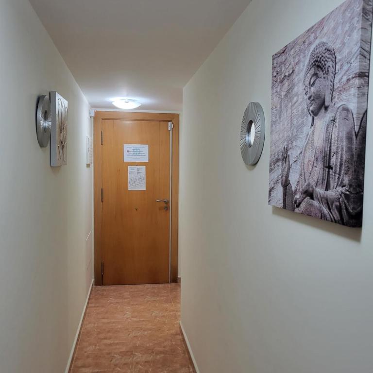 Bajo de esencia relajante con piscina privada y patio! - Apartamento de 2 dormitorios - 76