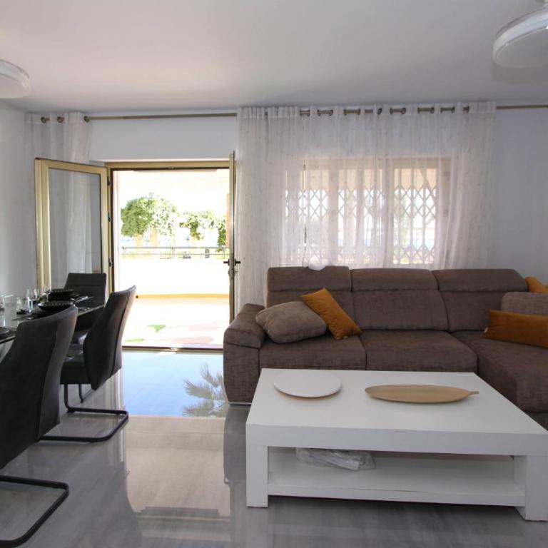 Boa Vida - Apartamento de 3 dormitorios - 2
