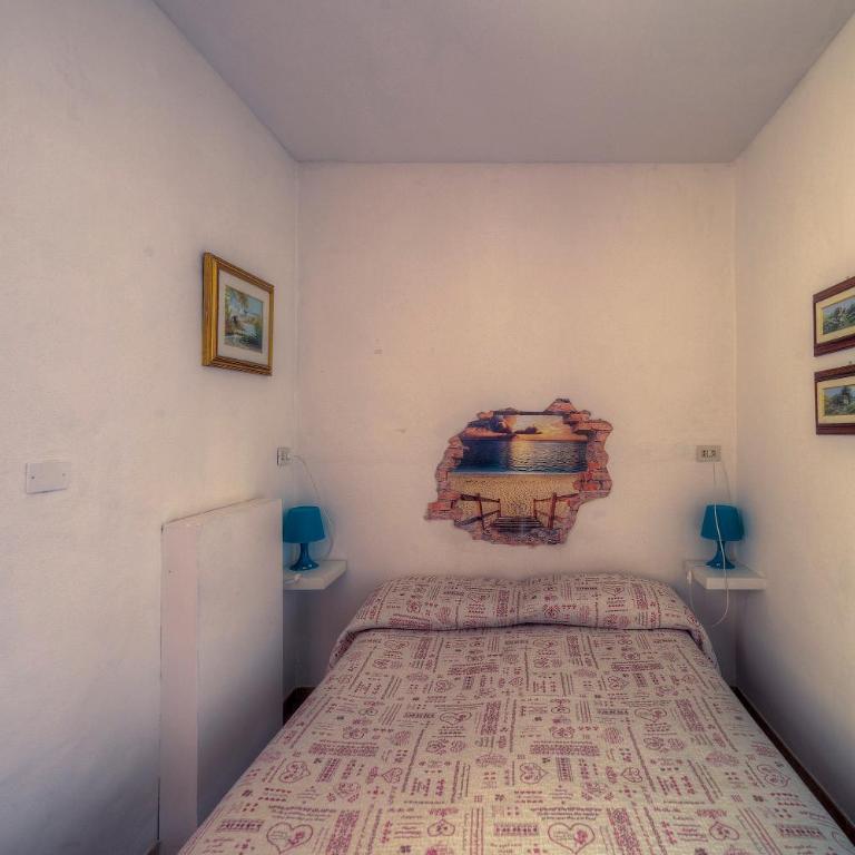 Sogni D'Oro Guest House - Double Room with Shared Bathroom - 3