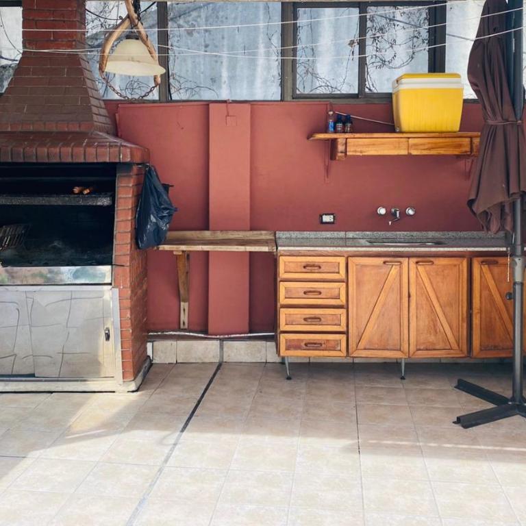 Departamento 3 ambientes con patio, terraza y parrila - Apartamento de 2 dormitorios - 20