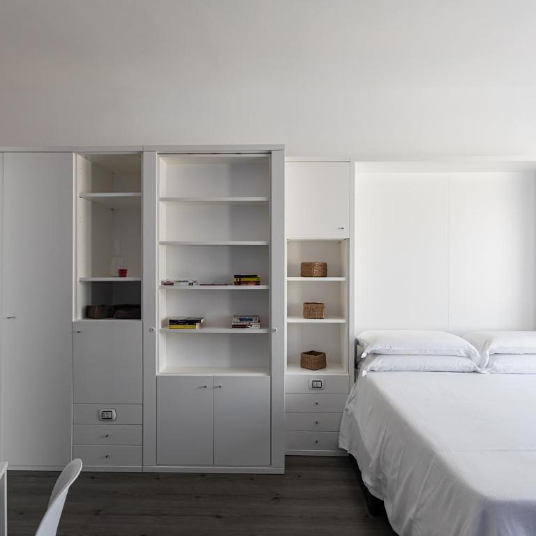 Stresa Residence - Appartamento con 2 Camere da Letto - 14