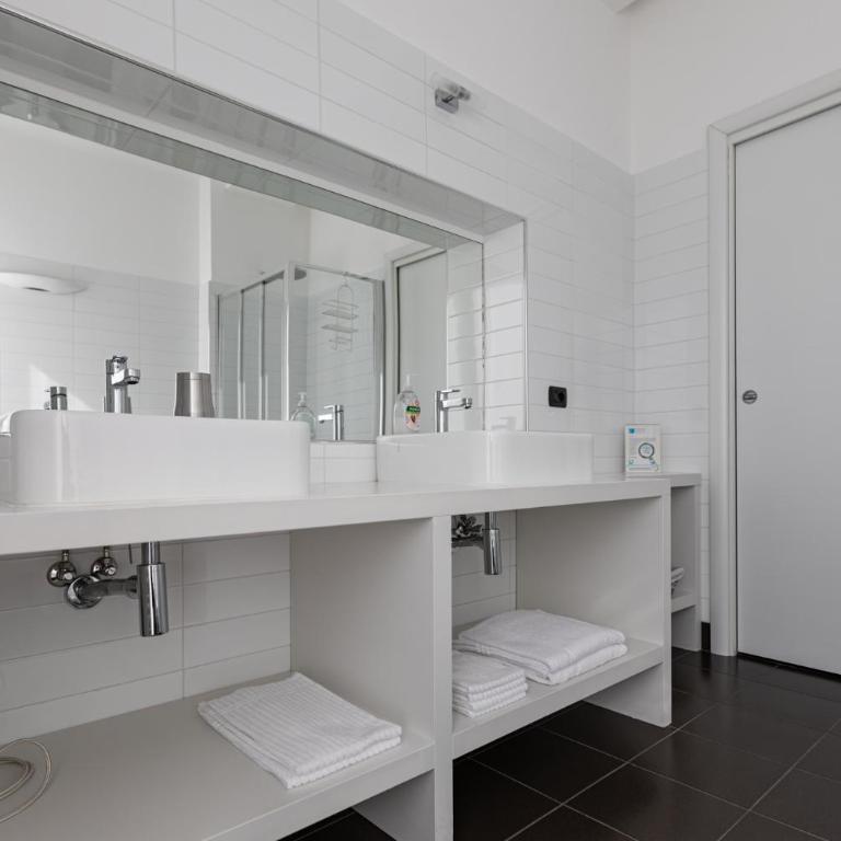 Stresa Residence - Appartamento con 2 Camere da Letto - 15