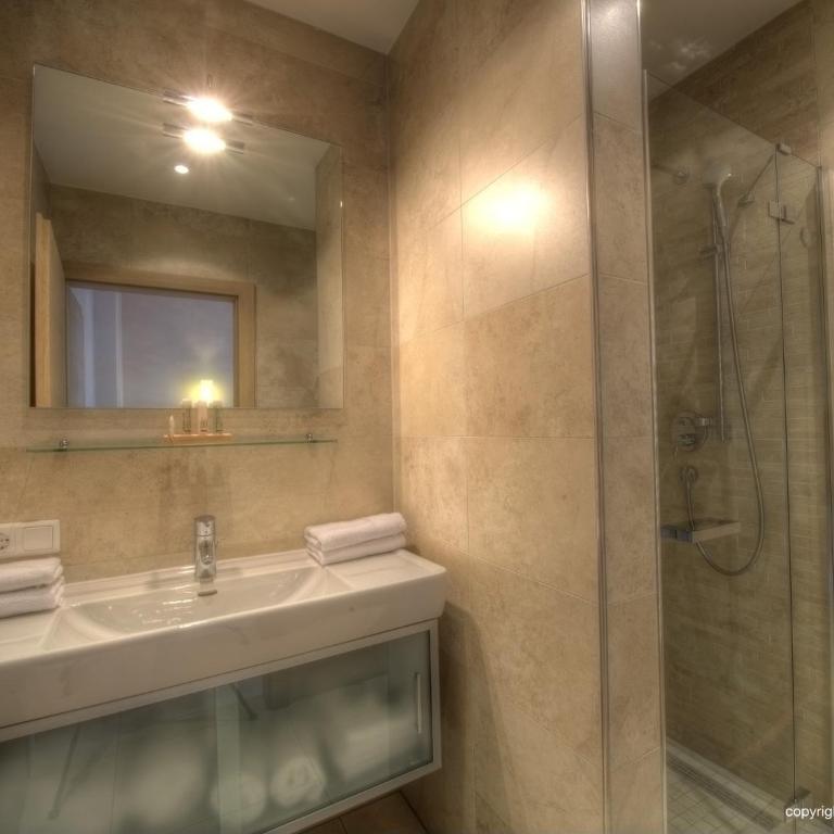 Residenz an der Burg by Kaprun Rentals - Penthouse-Apartment im luxuriösen Design mit Balkon - 7