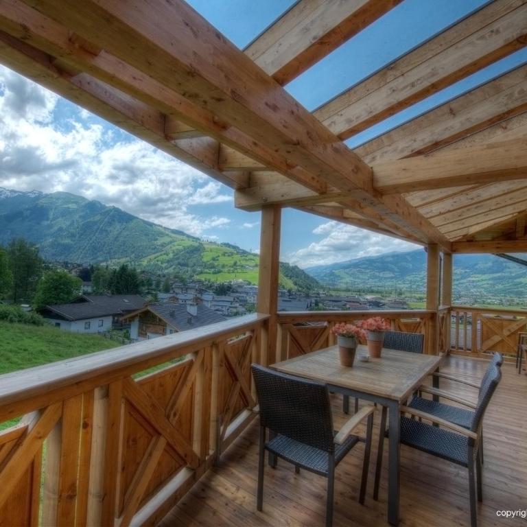 Residenz an der Burg by Kaprun Rentals - Penthouse-Apartment im luxuriösen Design mit Balkon - 11