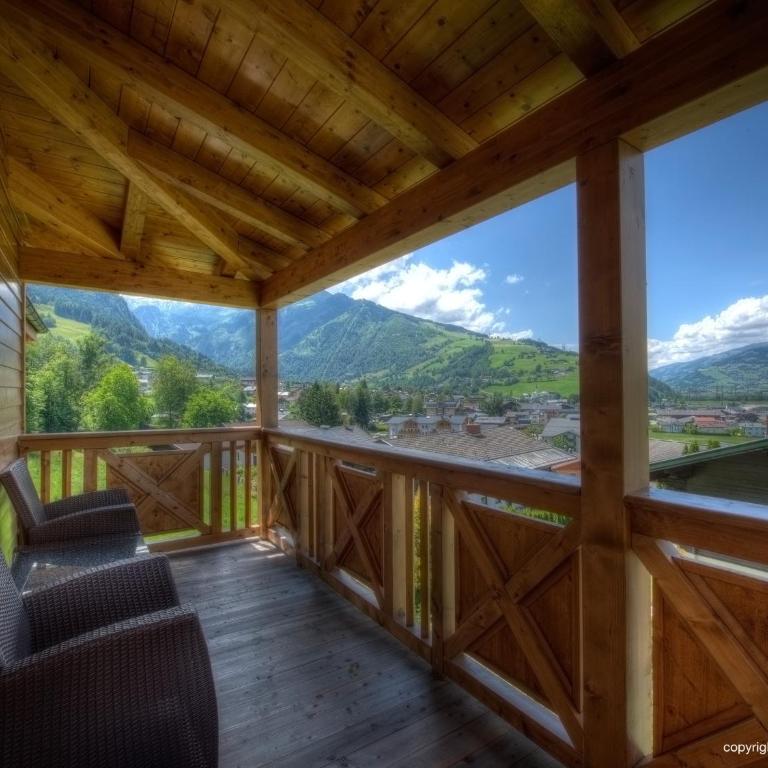 Residenz an der Burg by Kaprun Rentals - Penthouse-Apartment im luxuriösen Design mit Balkon - 15