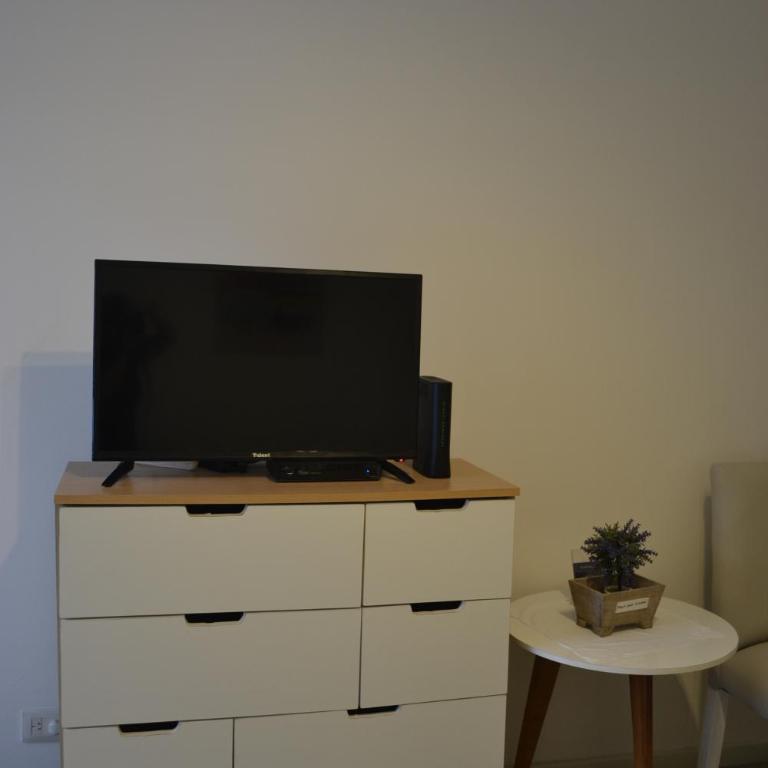 Beautiful & bright studio - Apartment - 10