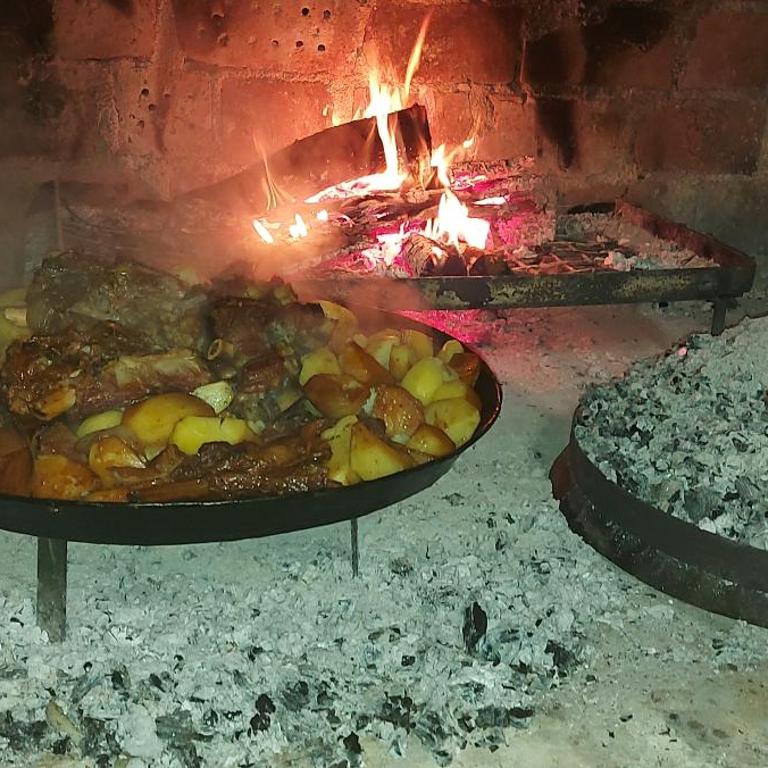 Vikendica, Bazen, Šedrvan, Rafting na Uni, Quad - Four-Bedroom House - 77