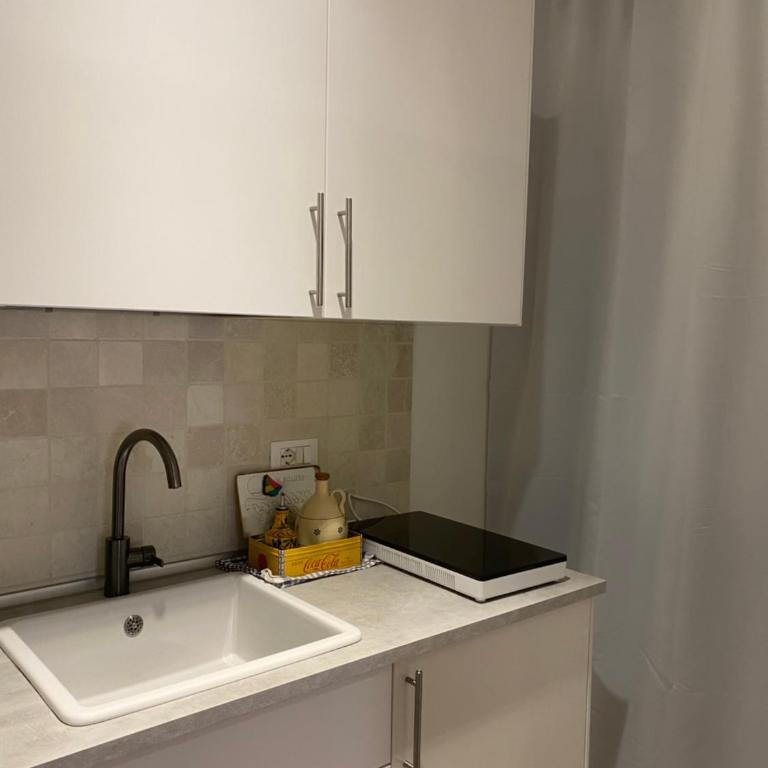 Nice104 - One-Bedroom Apartment - 4