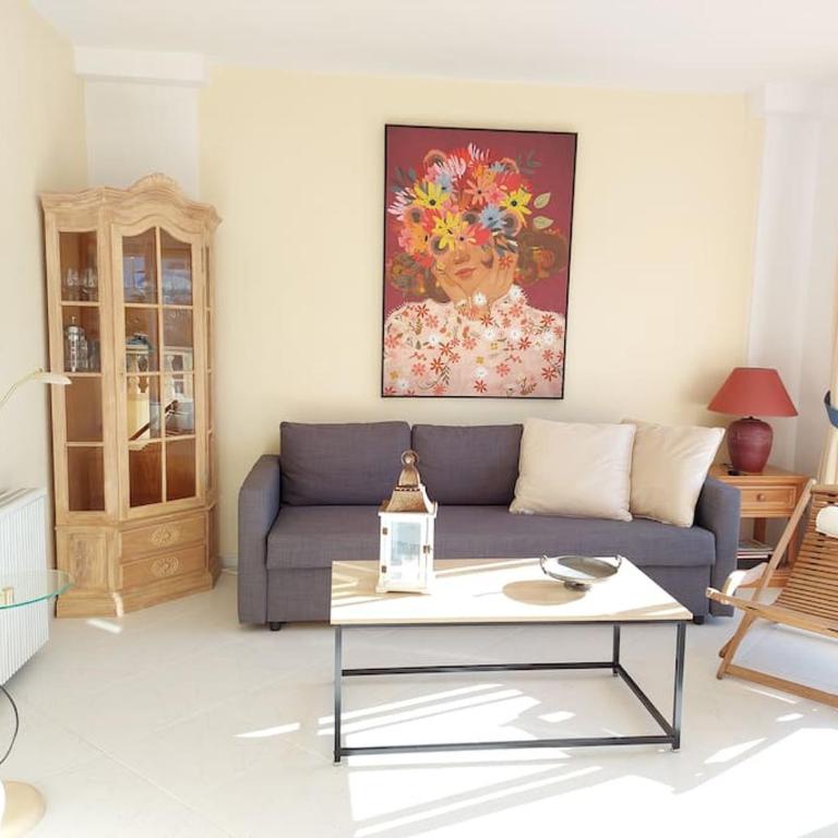 Estupendo apartamento en primera línea de playa y con vistas al mar - Apartamento con terraza - 16