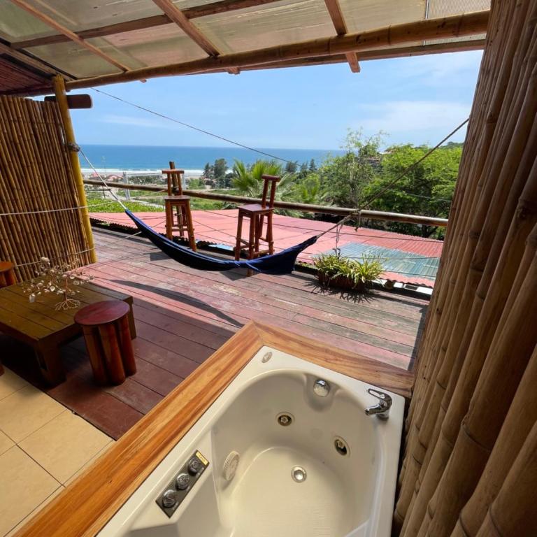 Punta Hills Montanita - Suite Deluxe con bañera de hidromasaje - 9