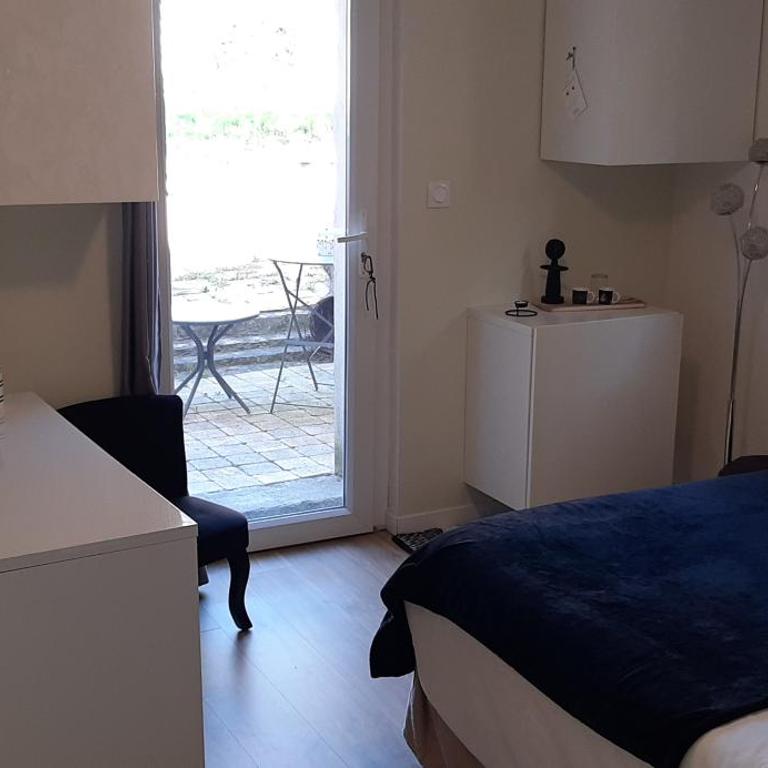 La cigale et la fourmi - Chambre Double avec Salle de Bains Privative - 3