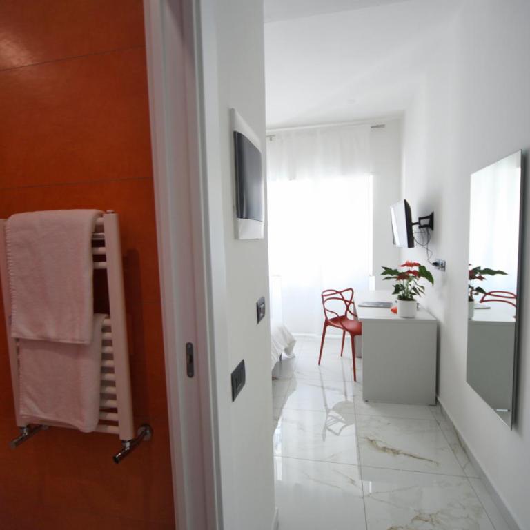 Be Coloured - Boutique Art Rooms in Naples - Camera Matrimoniale con Bagno Privato - 7