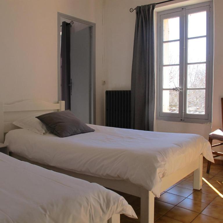 Le Guintrand - Chambre Quadruple avec Salle de Bains Privative - 1