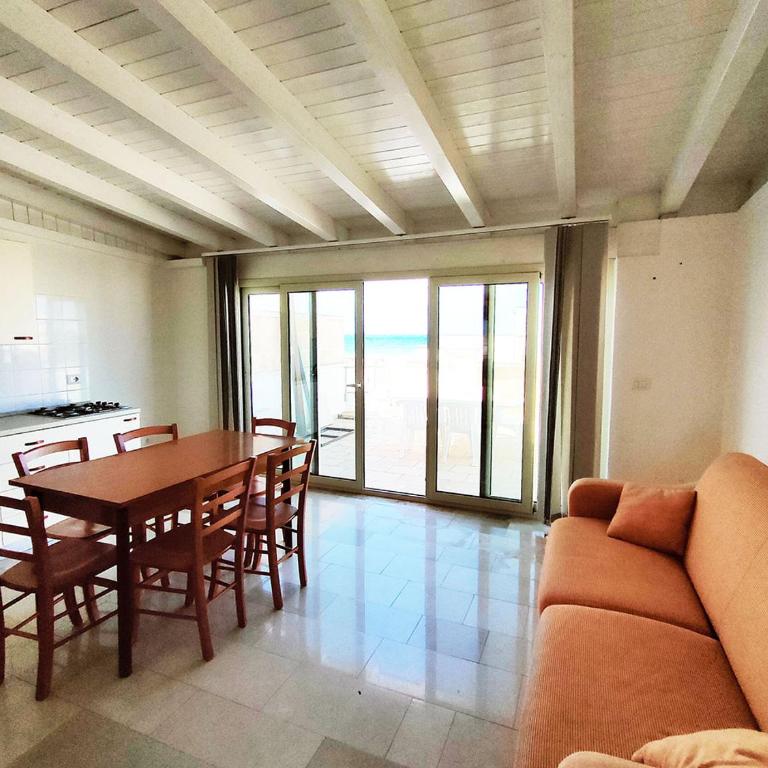 Quadrilocale Dafne in centro città in Salento - Appartamento con 3 Camere da Letto - 85