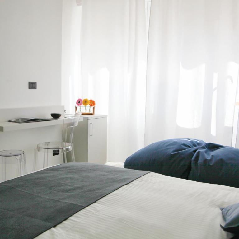 Be Coloured - Boutique Art Rooms in Naples - Camera Matrimoniale con Bagno Privato - 8
