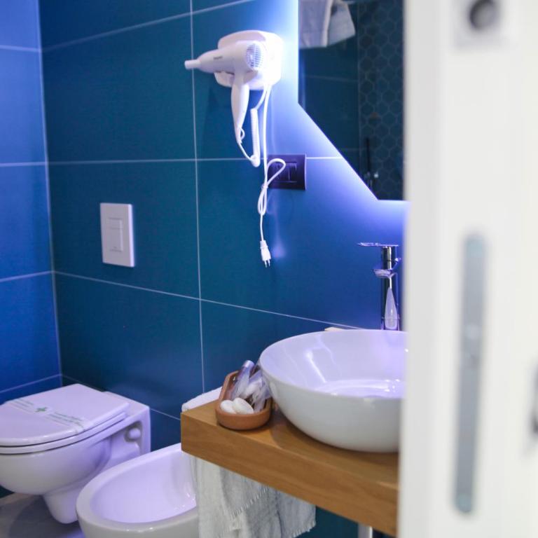 Be Coloured - Boutique Art Rooms in Naples - Camera Matrimoniale con Bagno Privato - 10