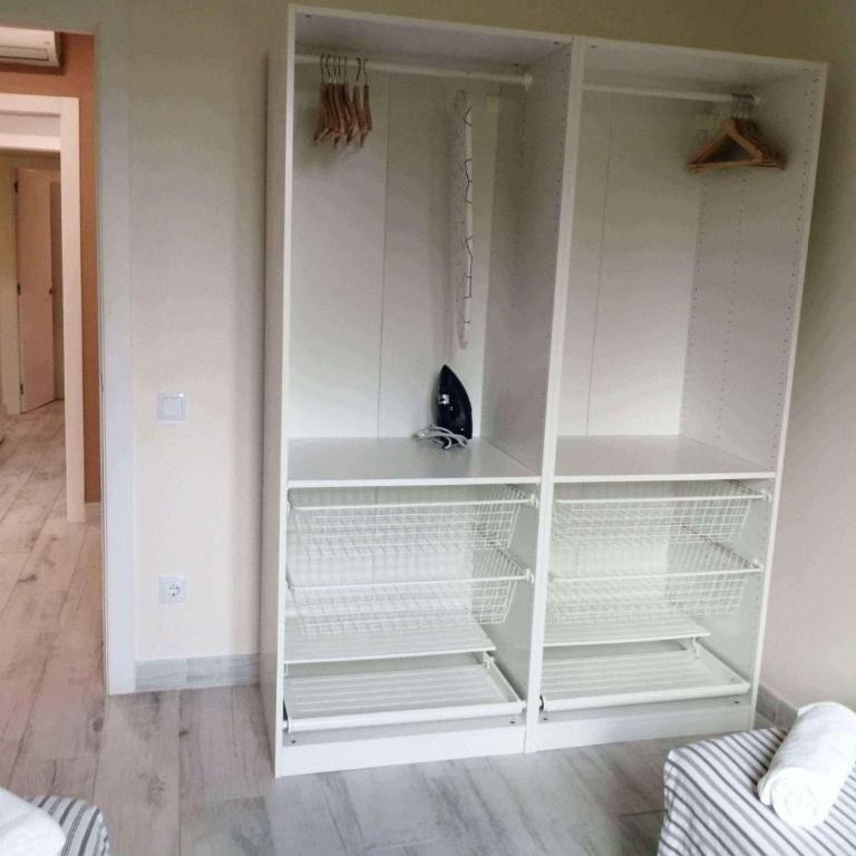 Diagonal Apartments - Three-Bedroom Apartment - 23