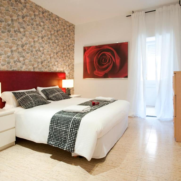 Rainbow - Three-Bedroom Apartment - 2