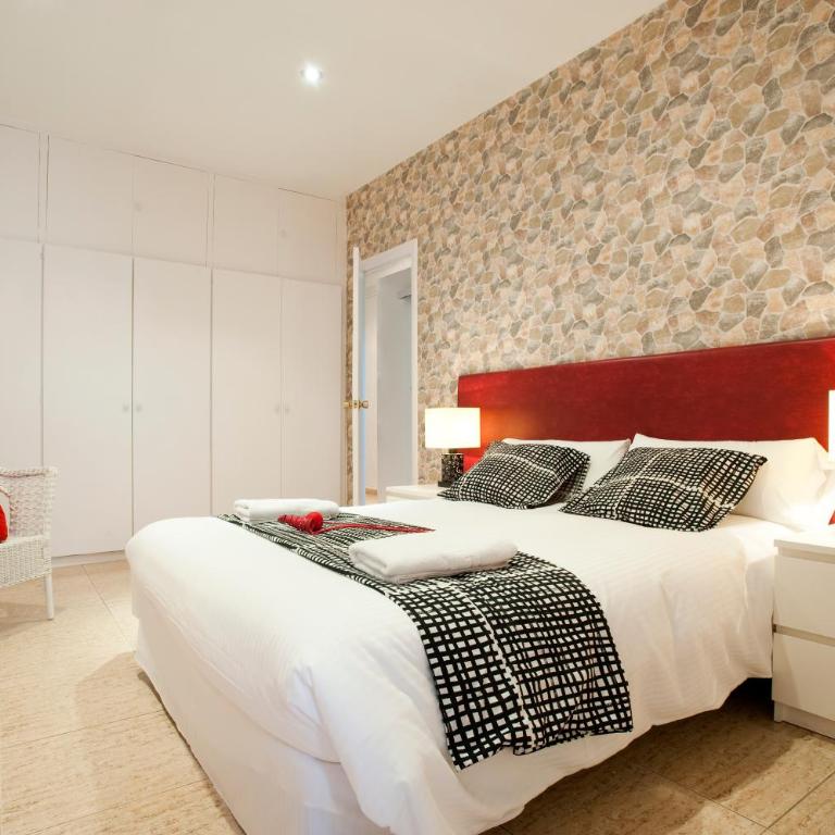 Rainbow - Three-Bedroom Apartment - 7