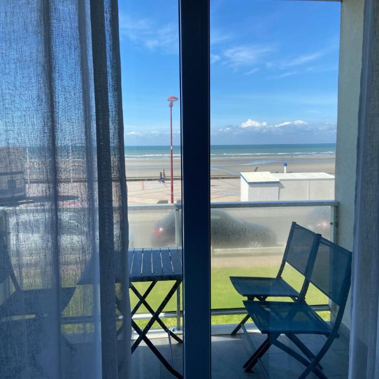 Appartement Face à la mer - Apartment - 1