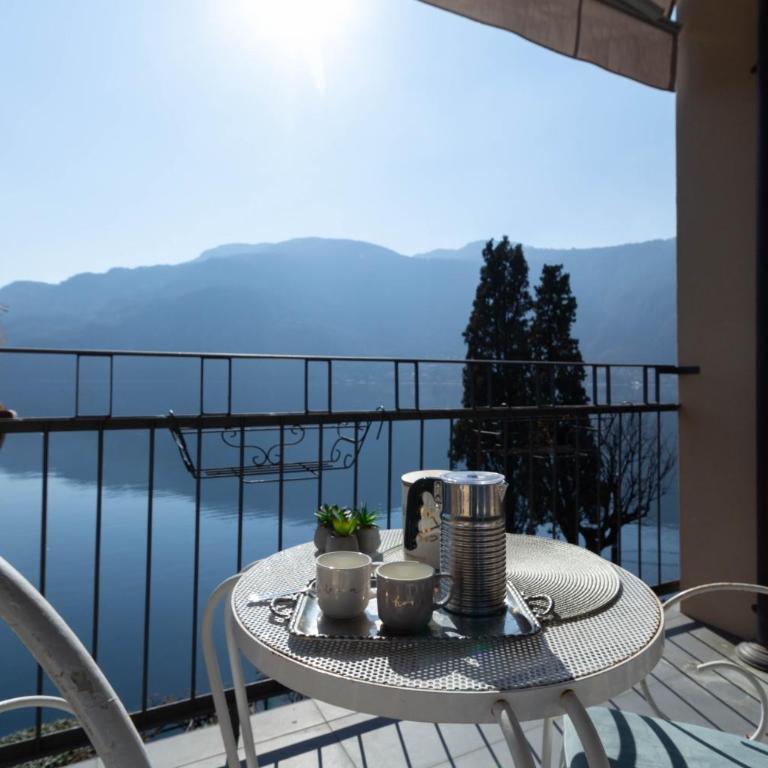 Mamma Ciccia Holiday Home - Waterfront Apartment - Appartamento con 2 Camere da Letto - 2