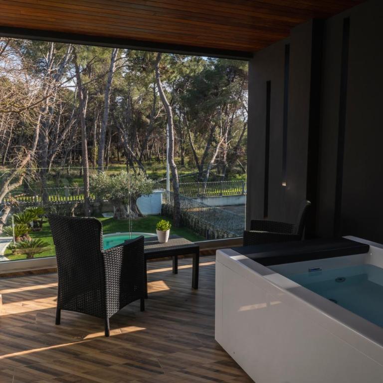 Luxury B&B La Riserva Dannunziana - Camera King con Vasca Idromassaggio - 8