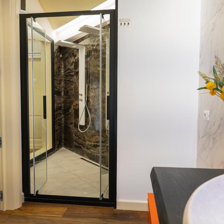 Luxury B&B La Riserva Dannunziana - Camera King con Vasca Idromassaggio - 10