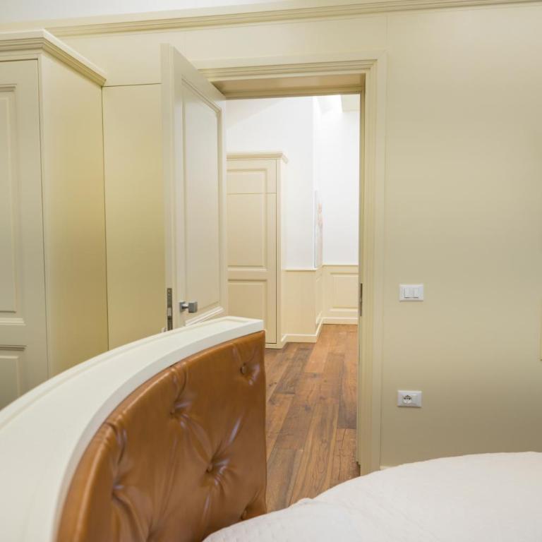 Luxury B&B La Riserva Dannunziana - Camera King con Vasca Idromassaggio - 12