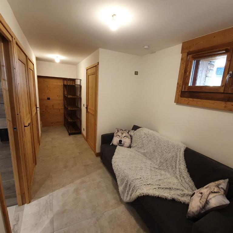 Le Repaire des Loups - Appart neuf 12 pers 4 chambres - location à la semaine - Appartement - 13