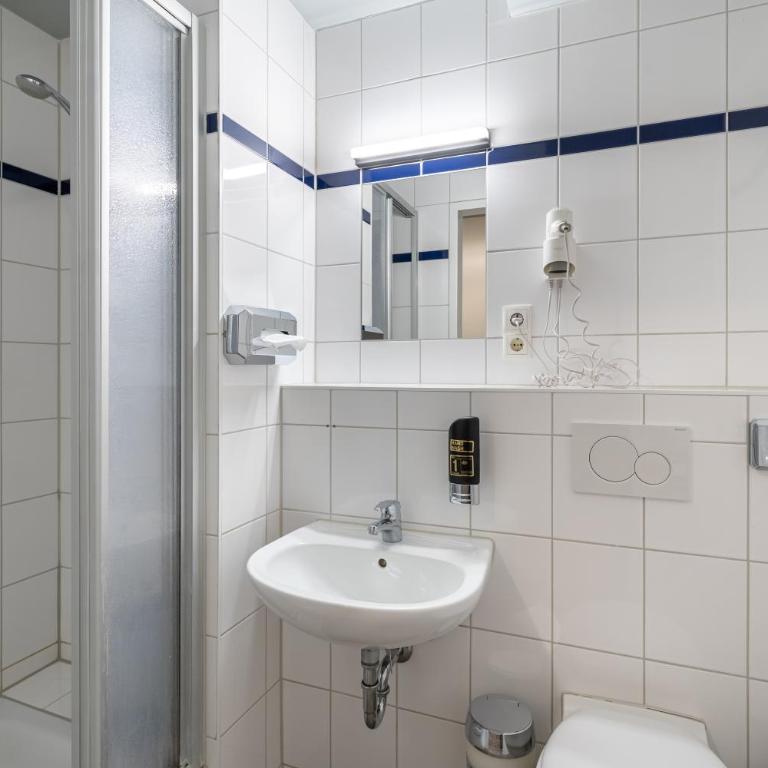a&o Salzburg Hauptbahnhof - Zweibettzimmer zur Einzelnutzung - 2
