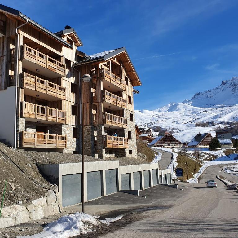 Le Repaire des Loups - Appart neuf 12 pers 4 chambres - location à la semaine - Appartement - 4