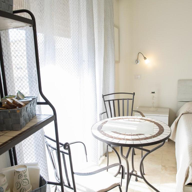 B&B I Gerani - Camera Matrimoniale con Balcone - 7