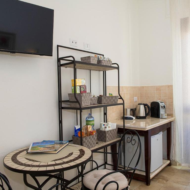 B&B I Gerani - Camera Matrimoniale con Balcone - 16