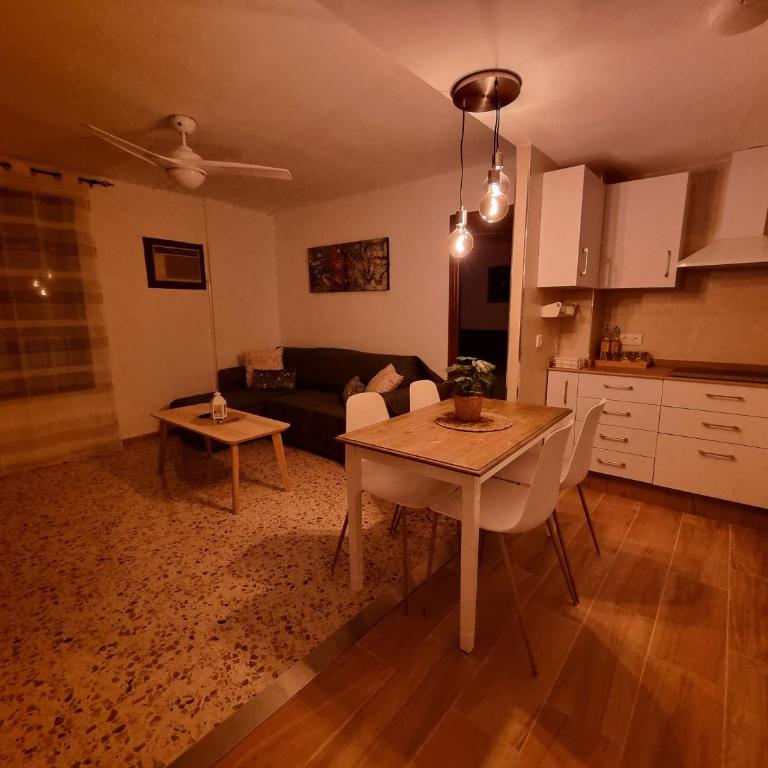 Vivienda Turística en Típico Patio Cordobés San Basilio - Apartamento de 1 dormitorio - 2