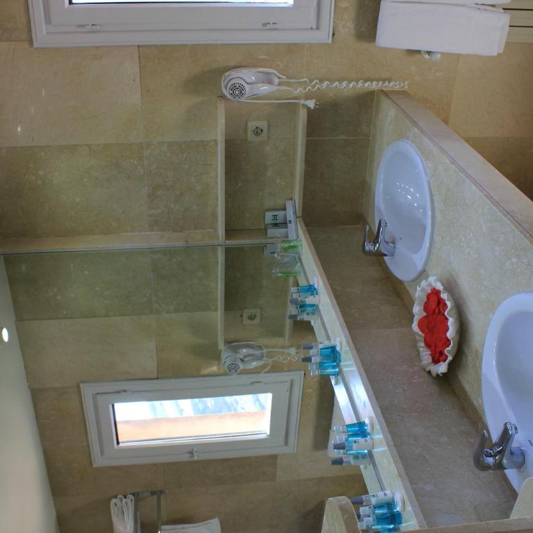 Hotel Leonor de Aquitania - Suite - 4
