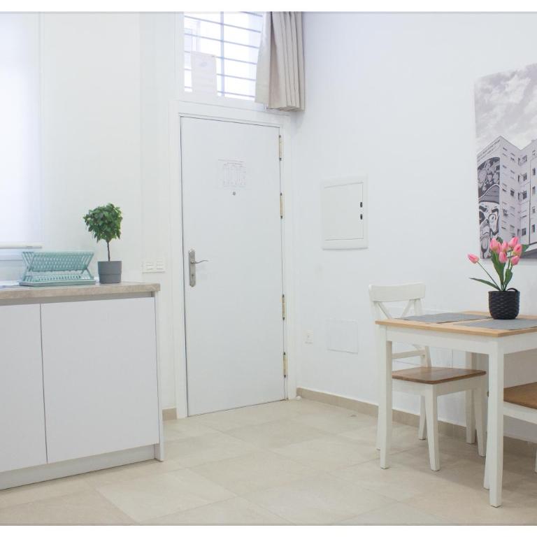 Estación-Centro Vialia - Apartamento con ducha - 5