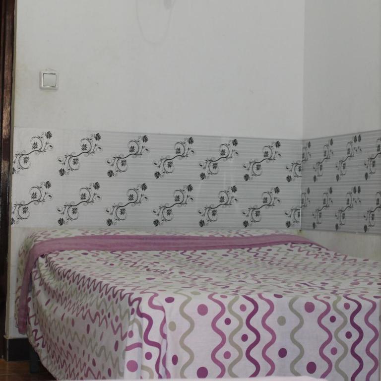 Central Station Hostel Barcelona - Chambre Double ou Lits Jumeaux avec Salle de Bains Commune - 1