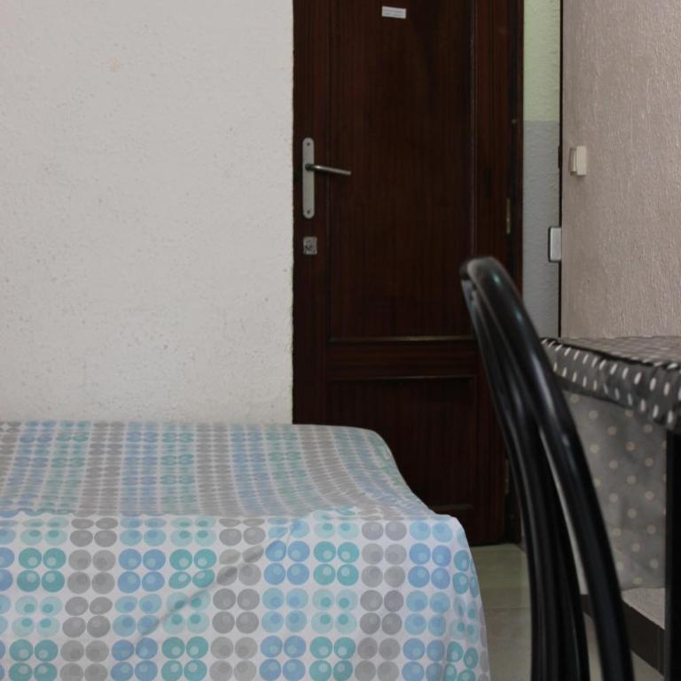 Central Station Hostel Barcelona - Chambre Double ou Lits Jumeaux avec Salle de Bains Commune - 2