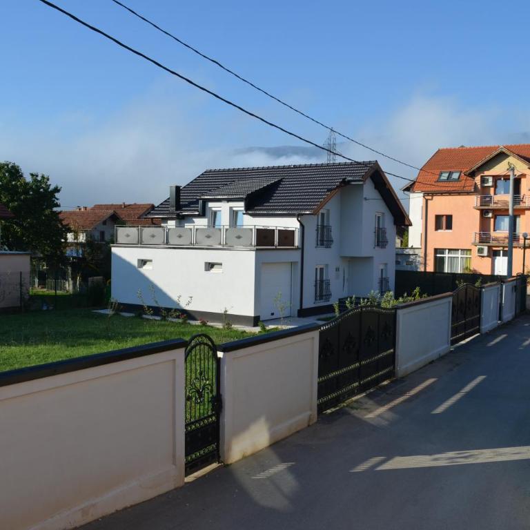 VILLA HIPODROM ilidza apartments - Vila sa 3 Spavaće Sobe - 7