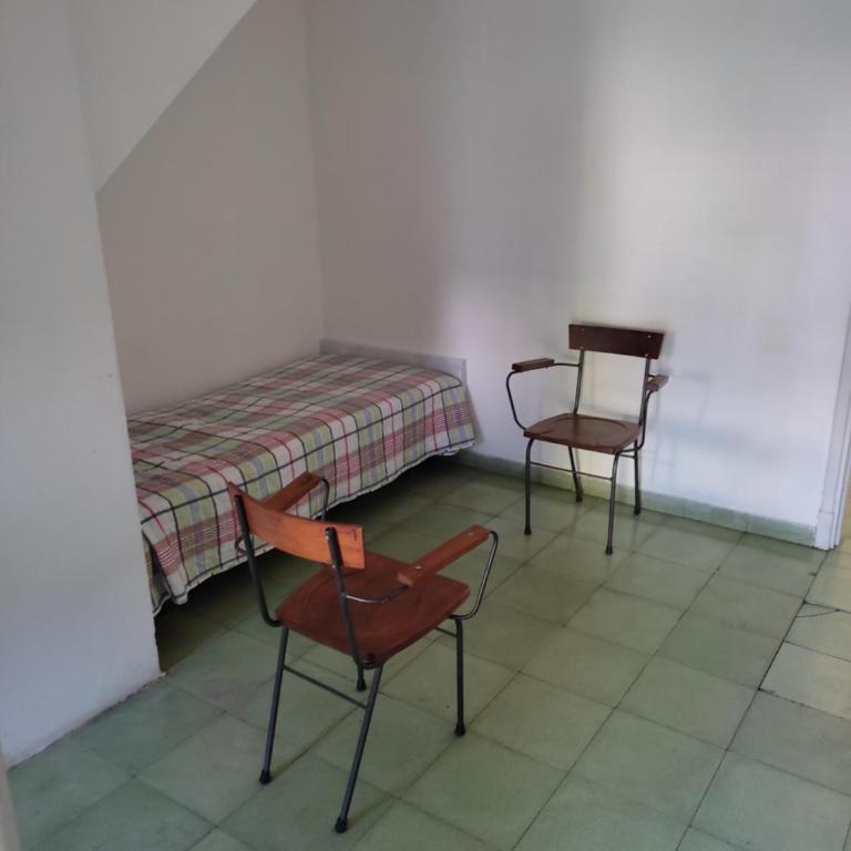 Alojamiento Barrio Sur - Two-Bedroom House - 2