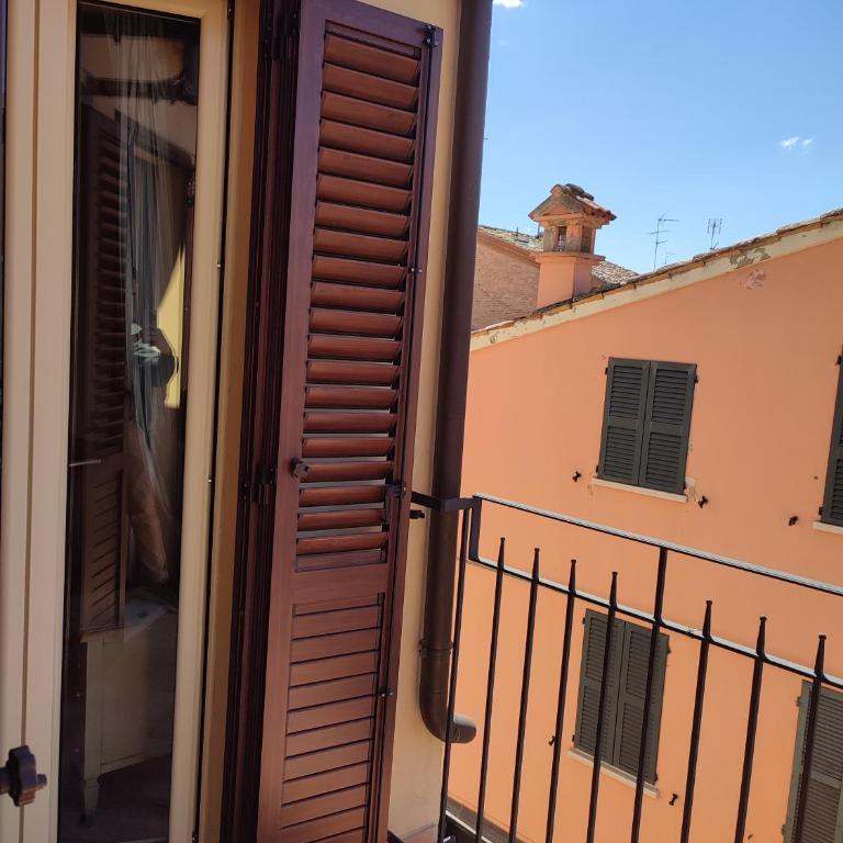 Casa Aurora - Camera Matrimoniale con Balcone - 11