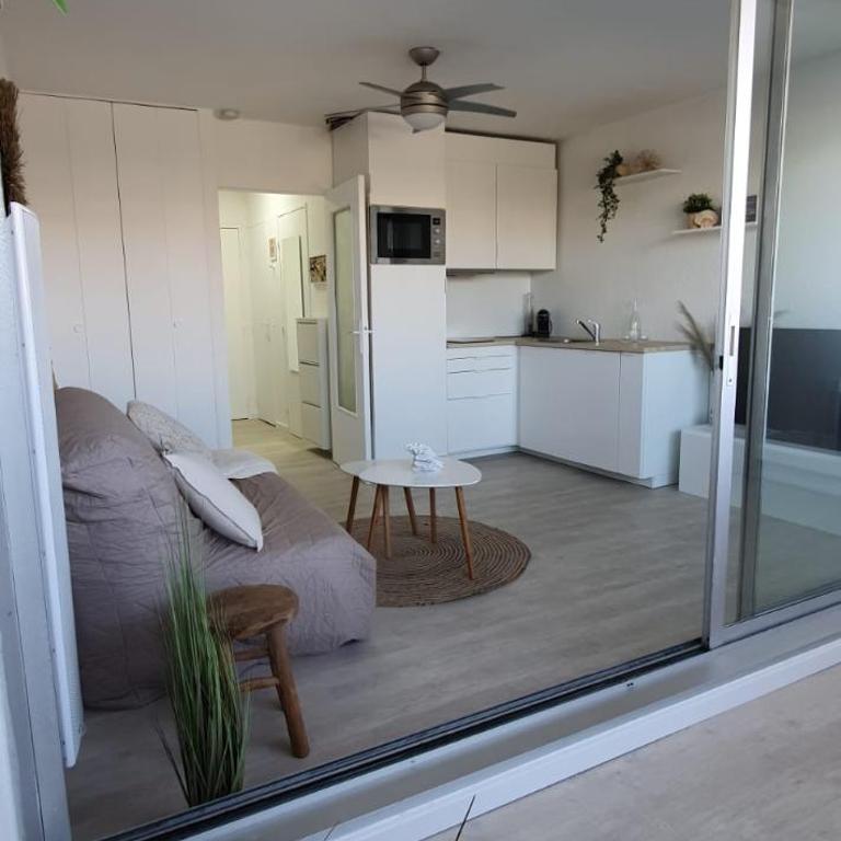 Blue Sky La Grande Motte Studio -Pool-5min Beach -Queensizebed -WiFi - Deluxe Studio mit Queensize-Bett - 5