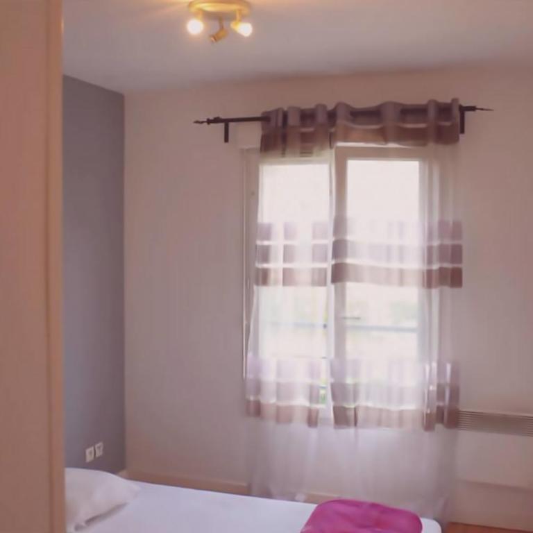 Superbe appartement T2 de 50m2 près de Genève à Saint Julien en Genevois idéal pour couple avec 2 enfants jusqu'à 18 ans - Appartement 1 Chambre - 5
